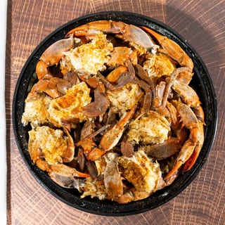 Mo's Garlic Butter Blue Crab Tray